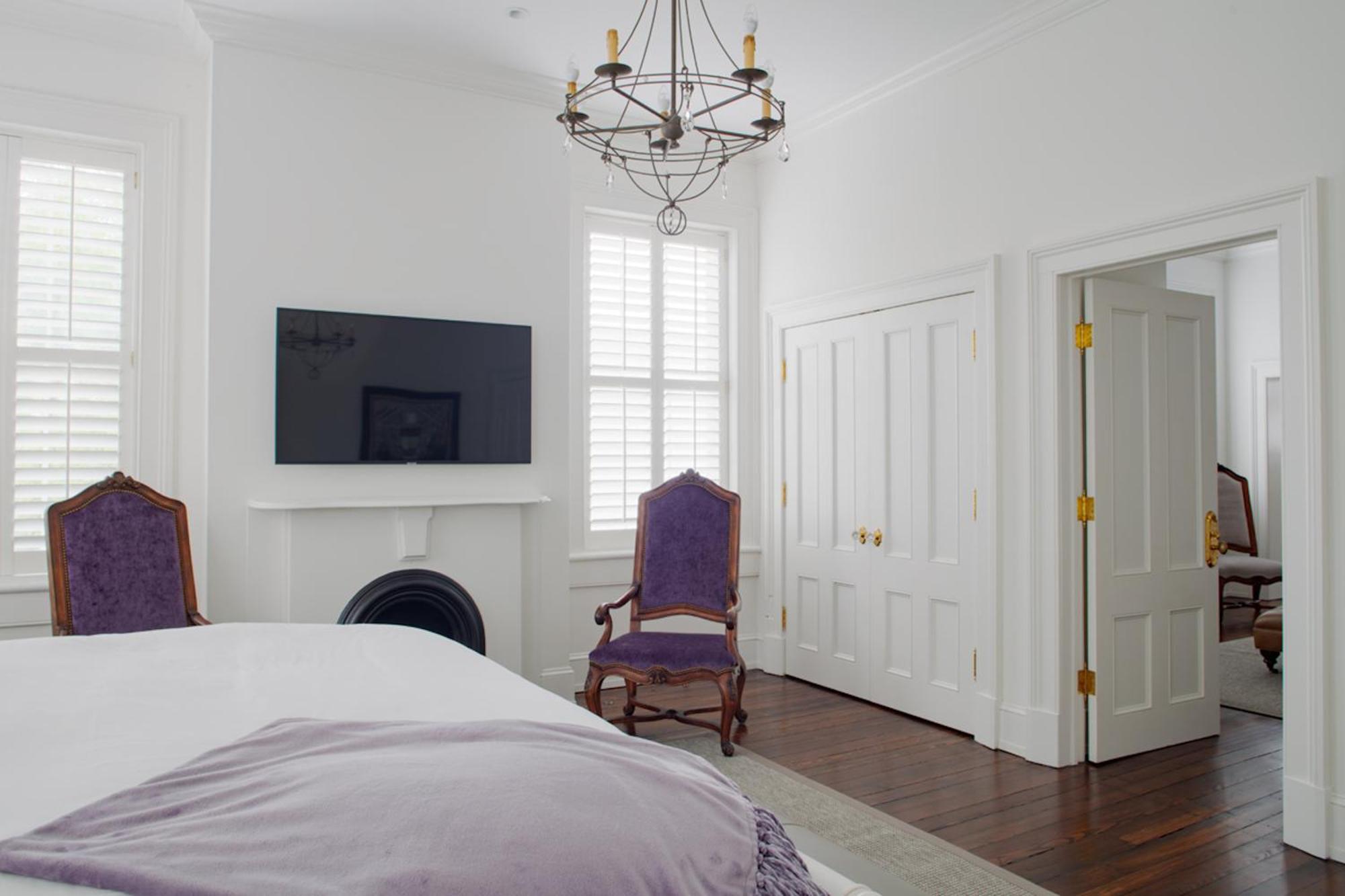 Kasa Jules Savannah Room photo